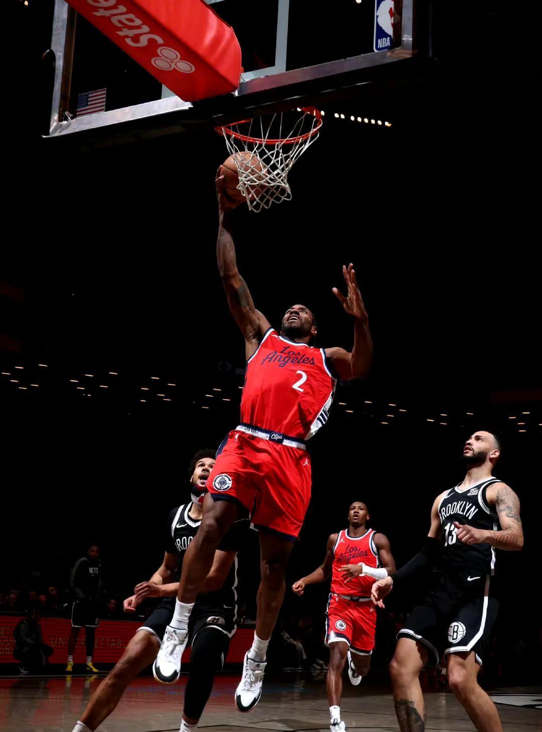 星空体育平台-包含快船火力全开，伦纳德获44分绝杀，战胜快船拿下四连胜的词条