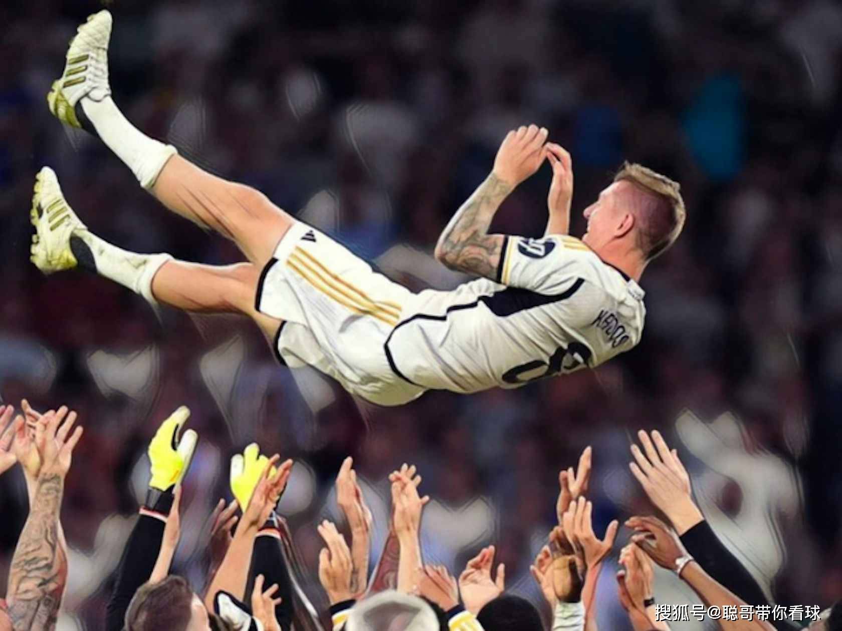 星空体育登录入口-篮球欧冠联赛半决赛战罢，四强锁定