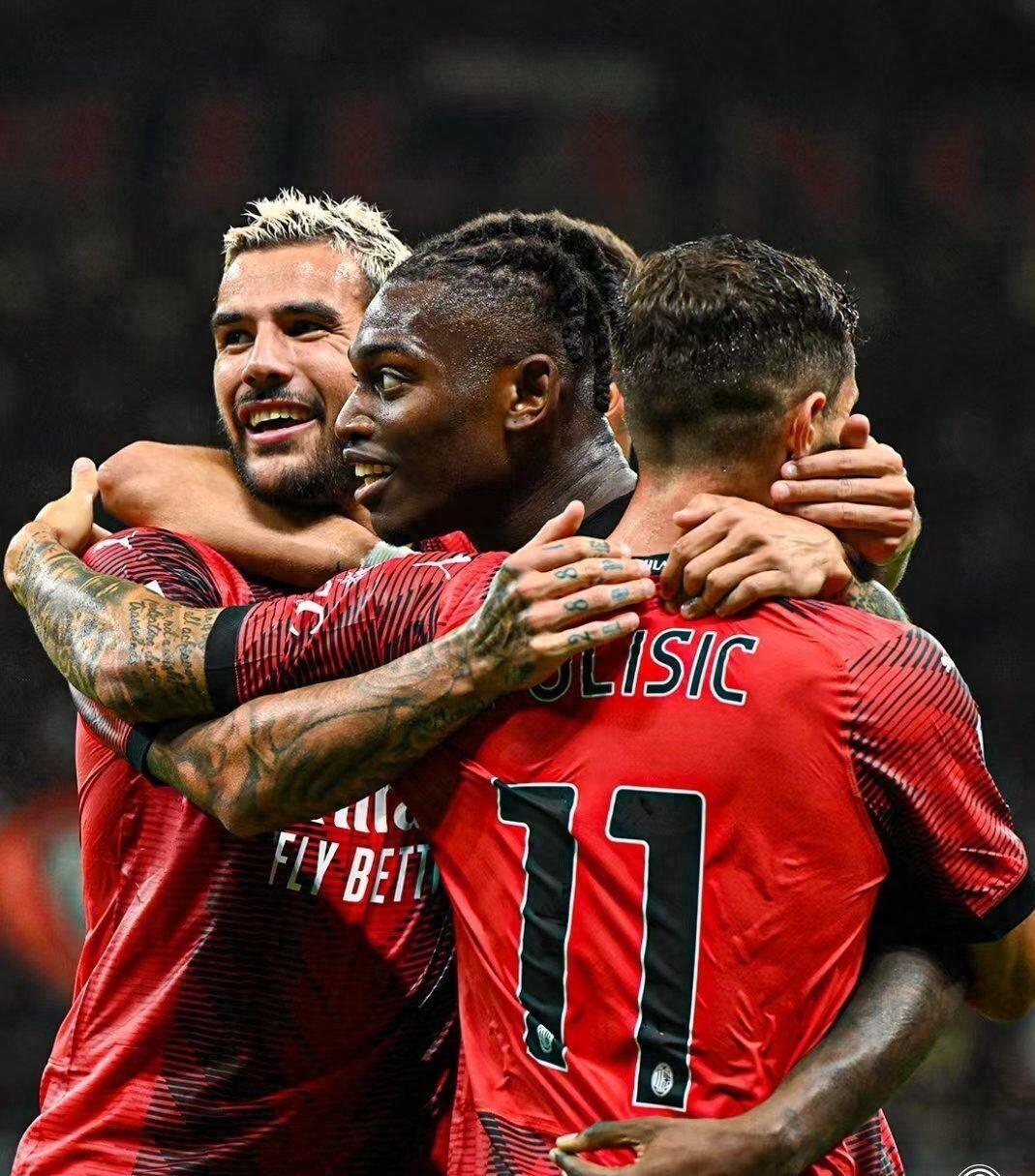 星空体育网站-欧洲冠军联赛季后赛胜负悬疑，球星亮相