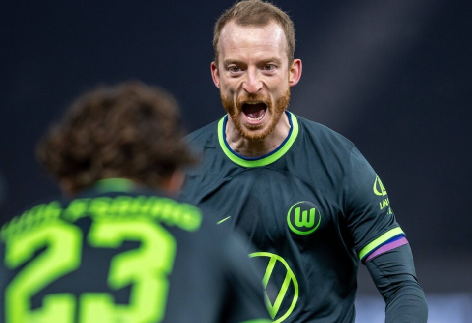 包含沃尔夫斯堡客场告捷,提前锁定胜局的词条 包含沃尔夫斯堡客场告捷,提前锁定胜局的词条