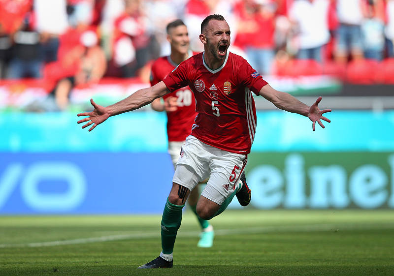 匈牙利队员快速反击,扼杀对手希望 匈牙利队员快速反击,扼杀对手希望