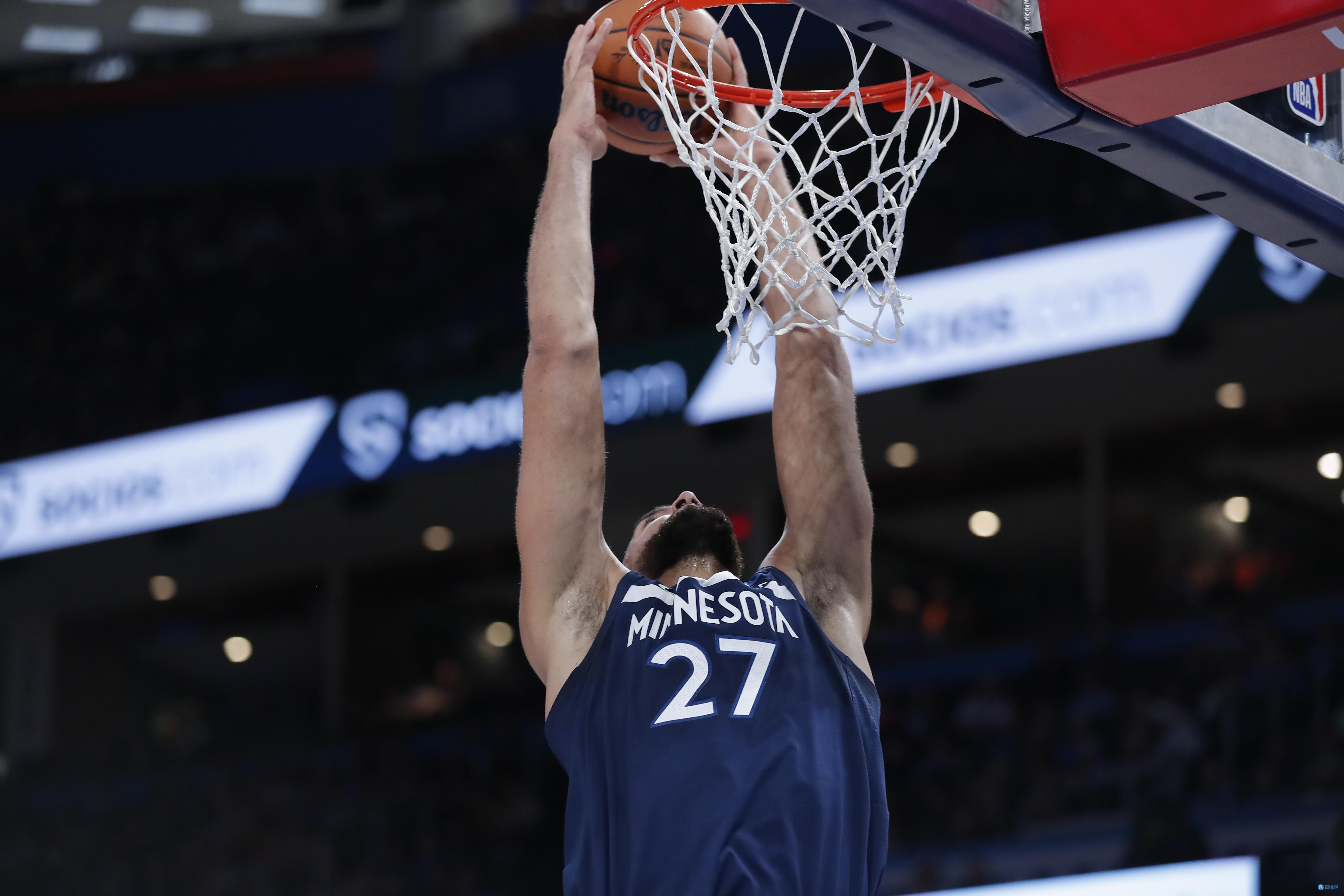 星空体育下载-关于爵士攻防兼顾，戈贝尔独领风骚的信息