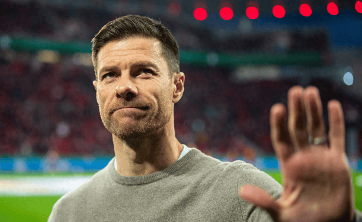 包含勒沃库森失分不断，寻求赛季的突破口的词条