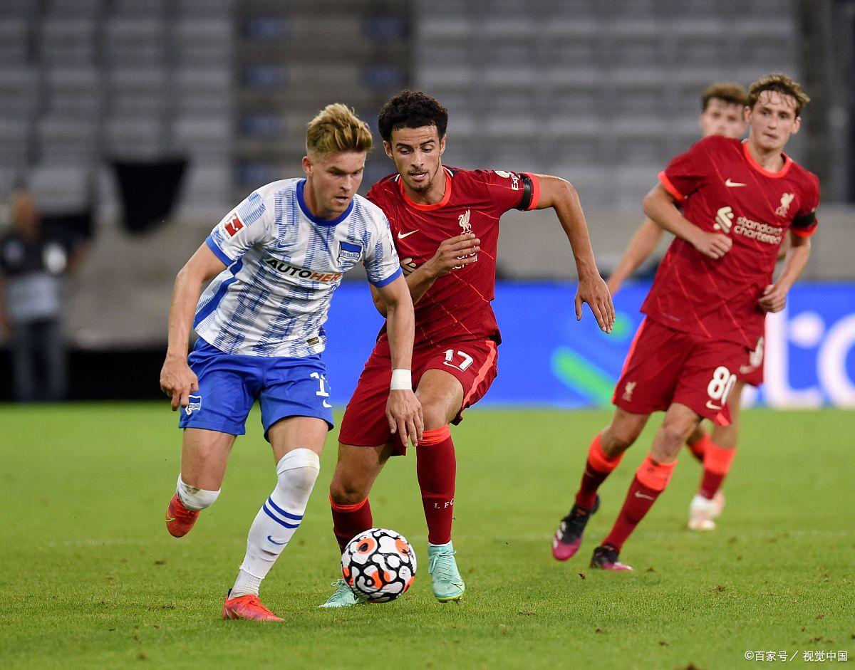 柏林赫塔主场保持不败，德甲前四位置稳固