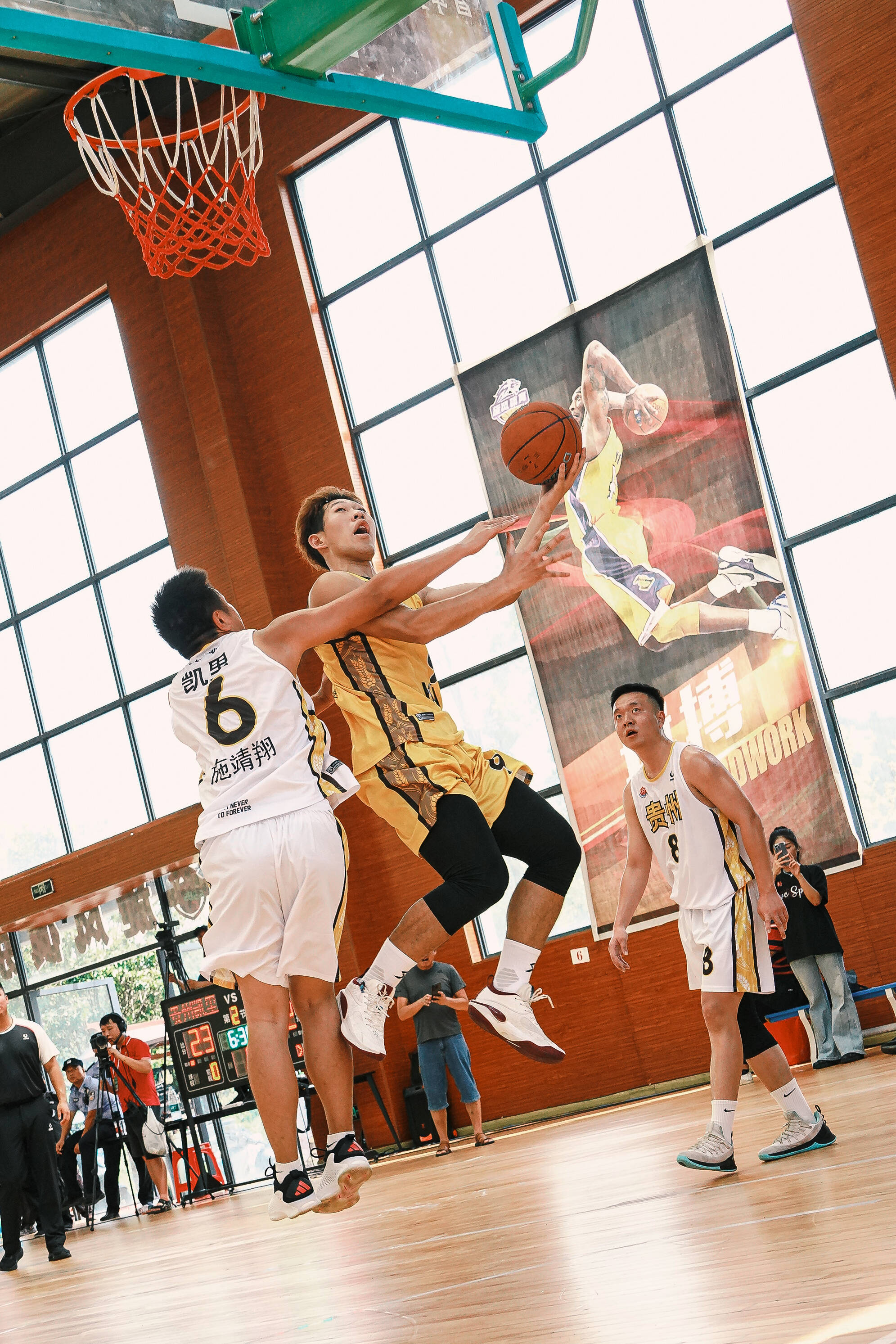 星空体育官方登录入口-包含福建球队打进强，继续获胜接连！的词条