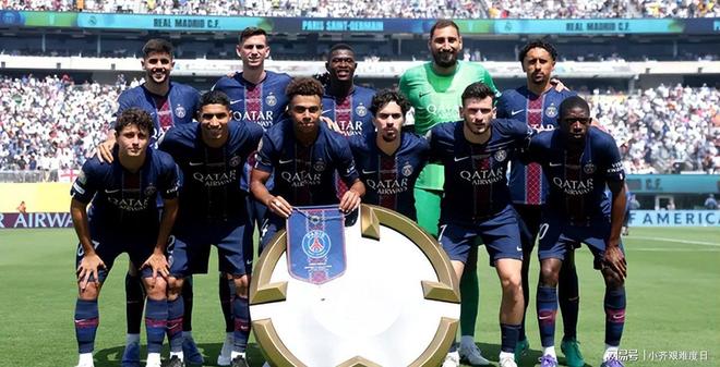 新冠军诞生,夺得足球赛大奖 新冠军诞生,夺得足球赛大奖