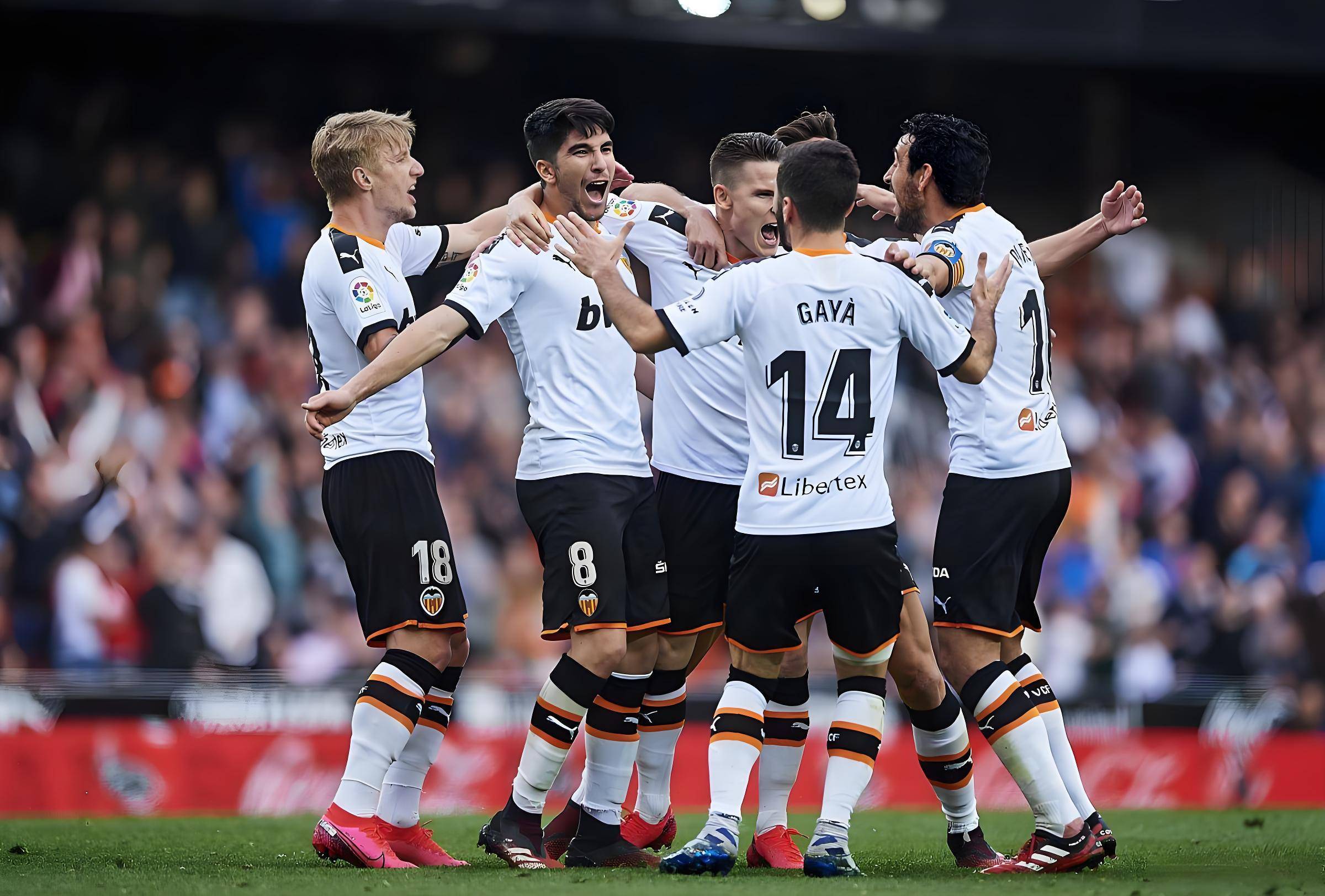 星空体育视频-勒沃库森暴露防线问题，客场惨遭大败收场的简单介绍