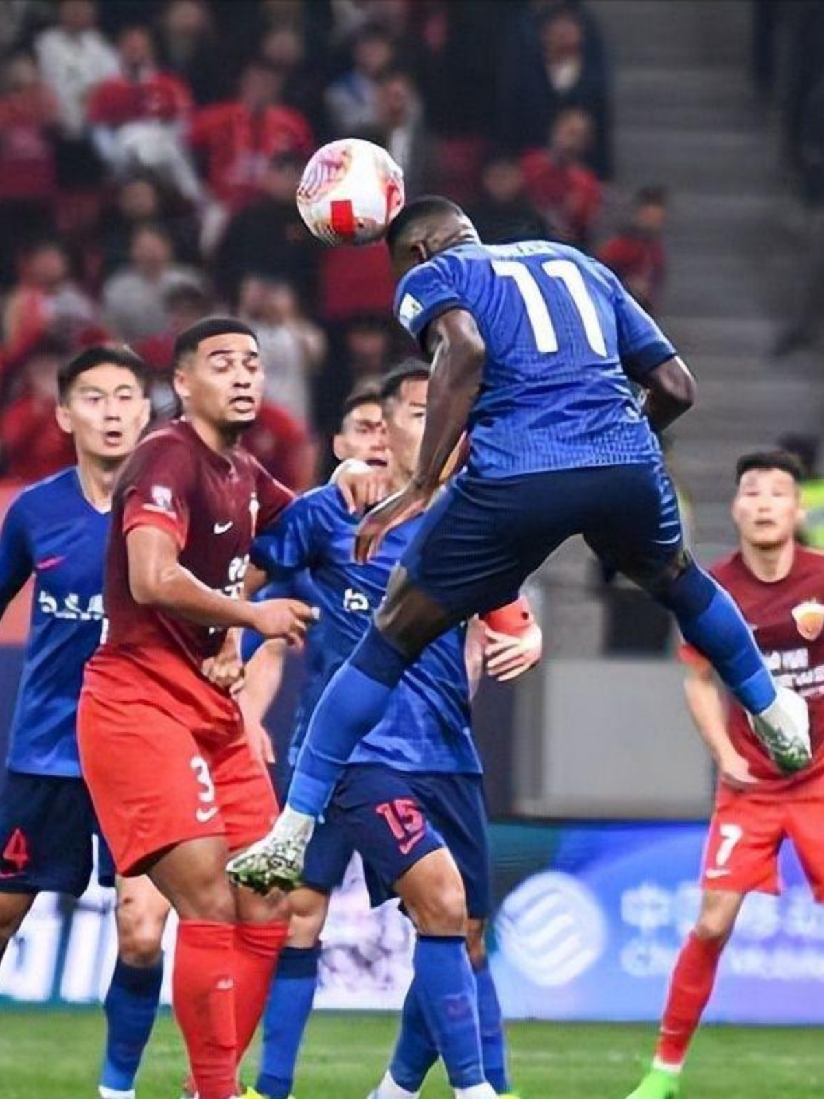 星空体育竞技-欧洲劲旅守卫荣誉，持续领跑积分榜的简单介绍