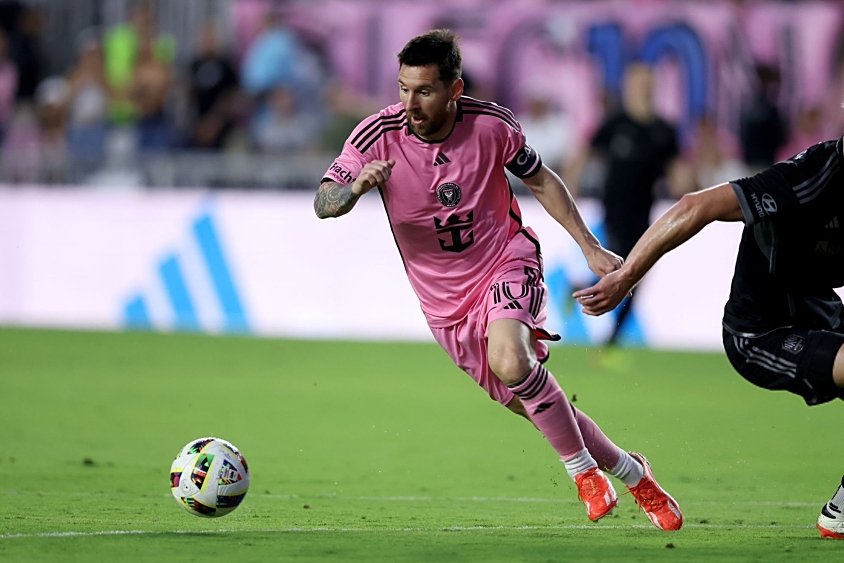 欧洲劲旅守卫荣誉,持续领跑积分榜的简单介绍 欧洲劲旅守卫荣誉,持续领跑积分榜的简单介绍