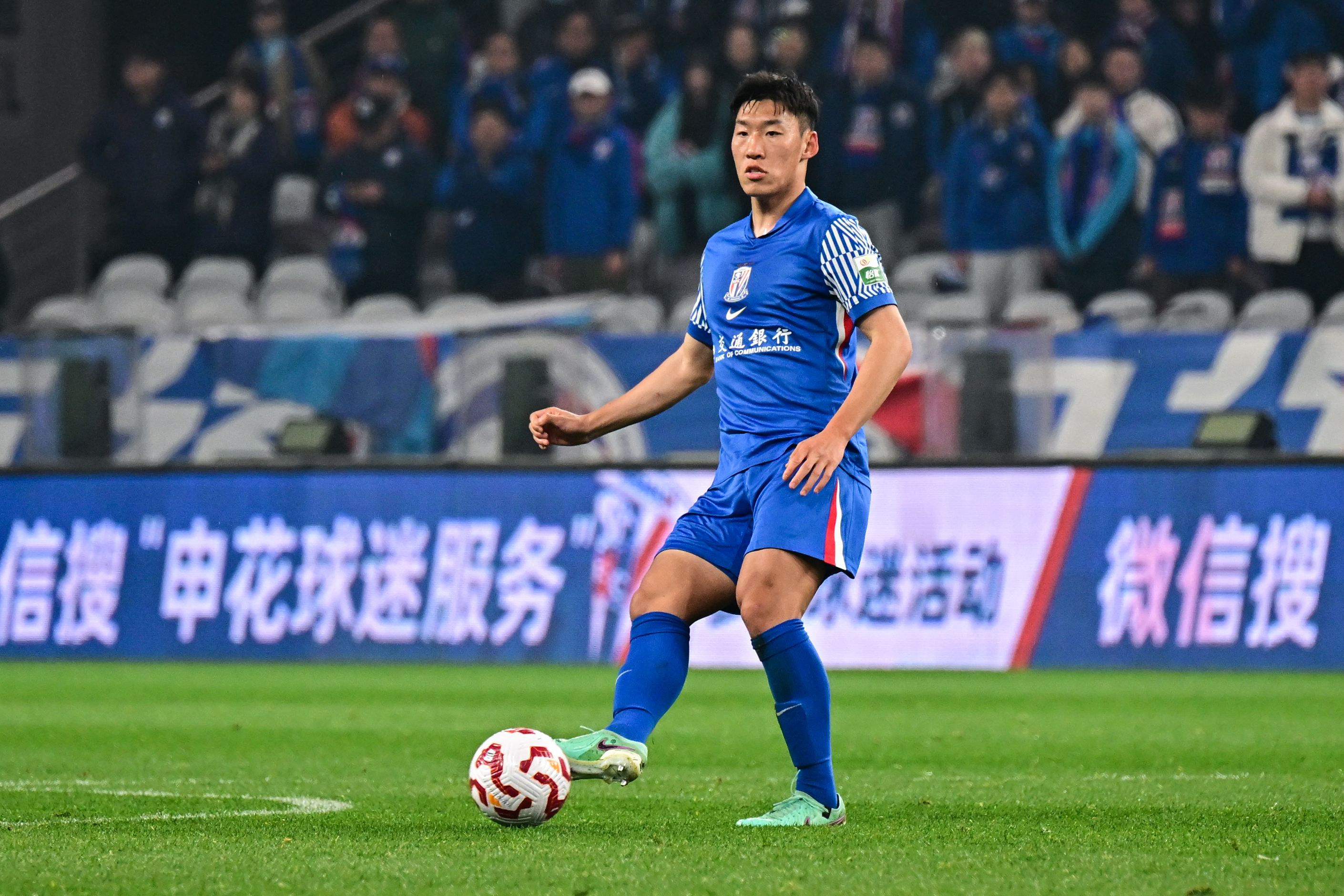 上海申花新援表现抢眼,获球迷狂赞 上海申花新援表现抢眼,获球迷狂赞