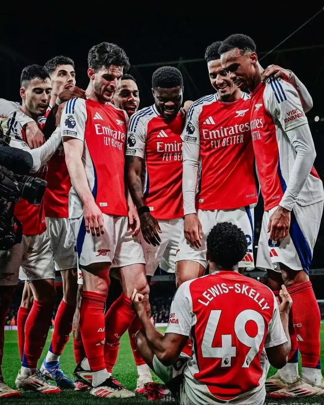 关于阿森纳放弃引进瓜迪奥拉门德,球迷担心中场实力不足的信息 关于阿森纳放弃引进瓜迪奥拉门德,球迷担心中场实力不足的信息