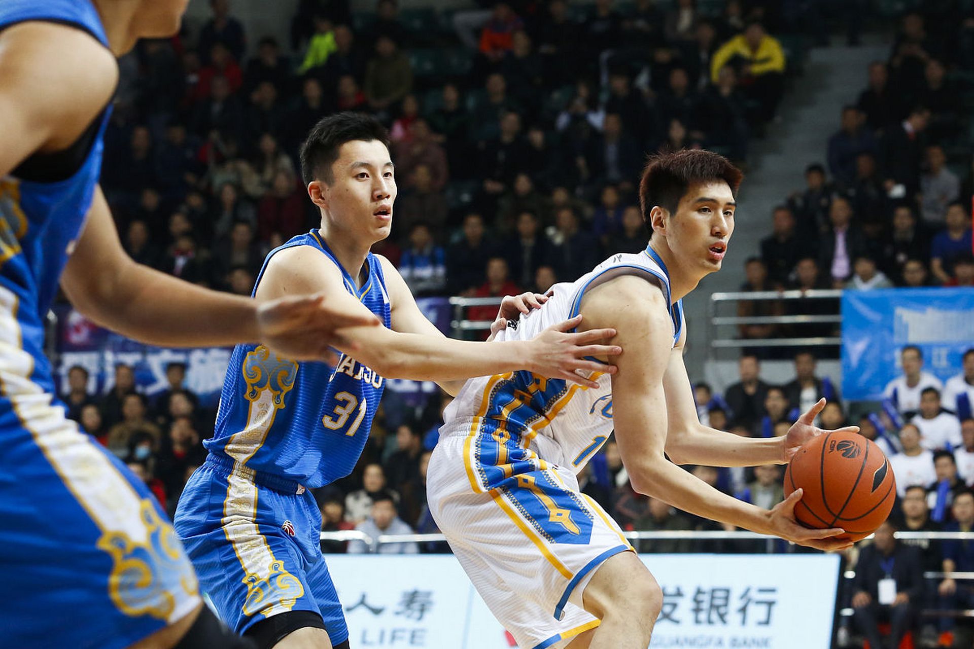 星空体育网页版入口-黄队在篮球比赛中取得了胜利