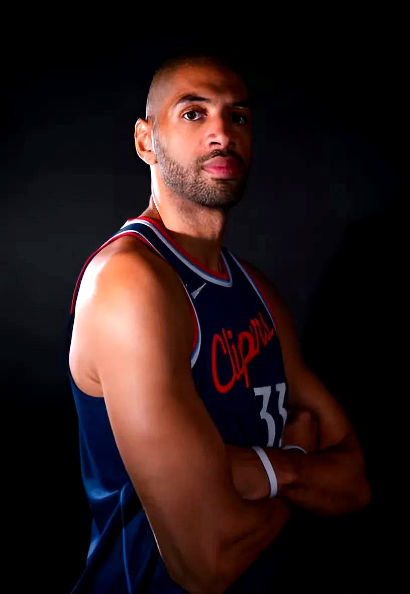 国王球员因个人原因缺席一场比赛