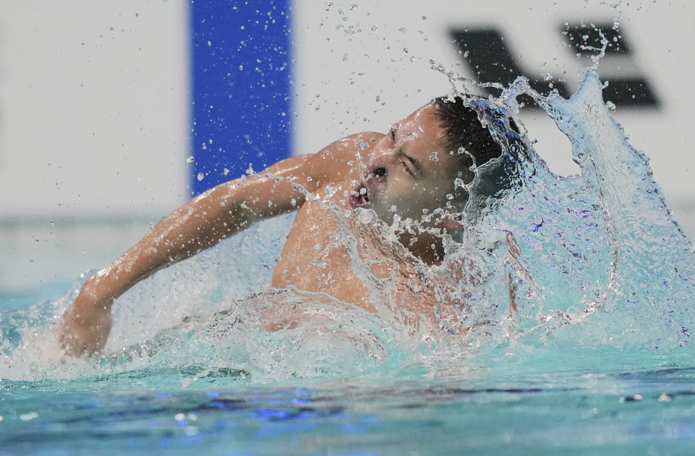 墨西哥选手在游泳比赛中取得胜利 墨西哥选手在游泳比赛中取得胜利