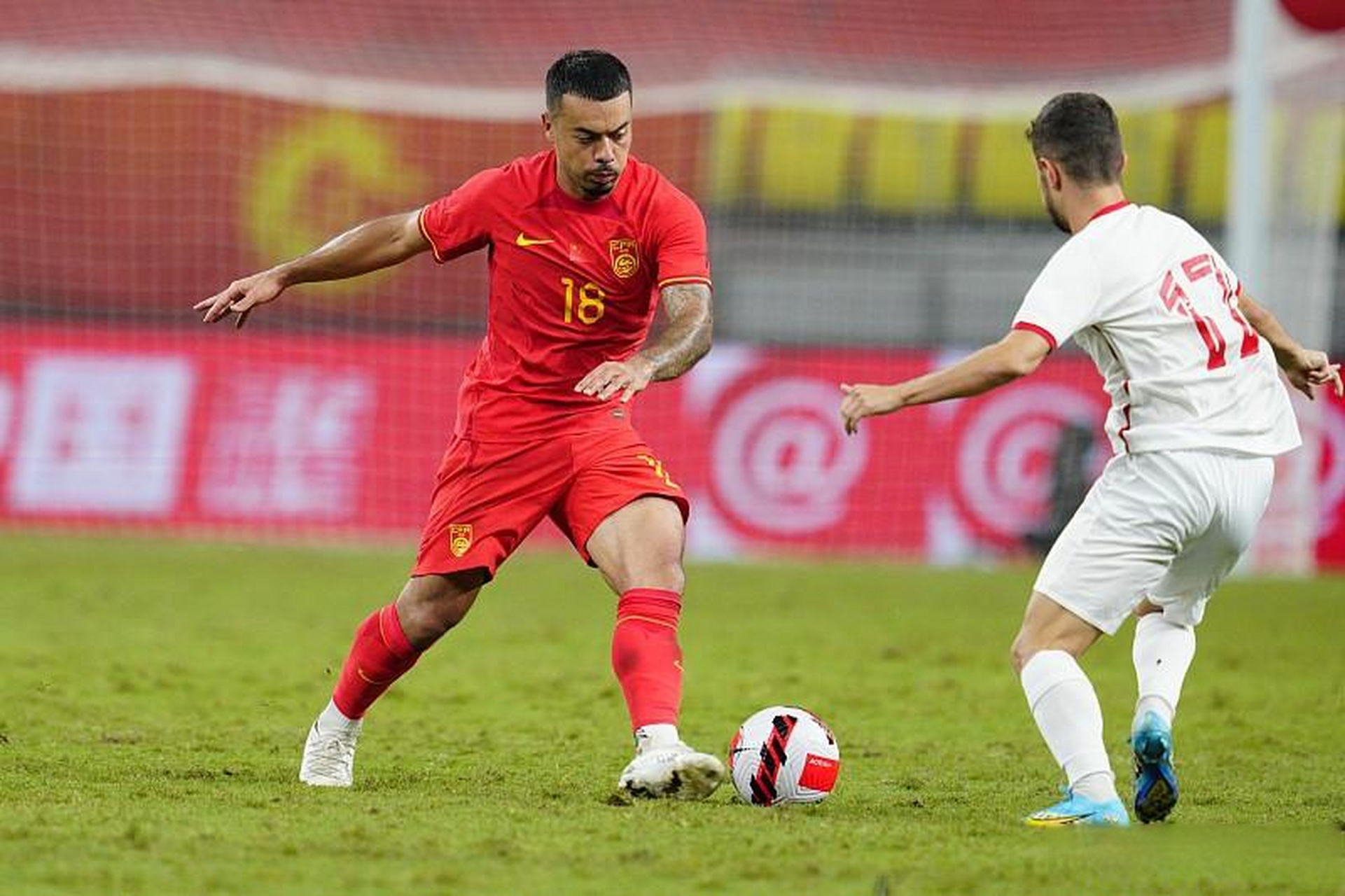 星空体育app下载地址-新加坡球队客场落败，西亚区之旅遇阻的简单介绍