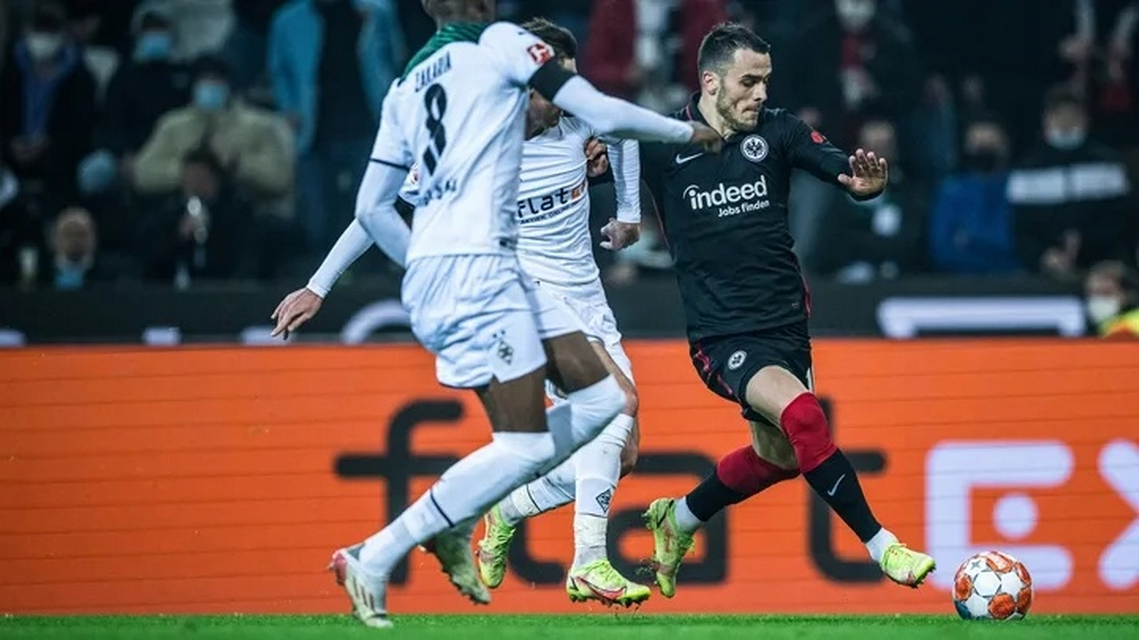 星空体育竞技-包含哈化柏林击败法兰克福，稳固中游位置的词条