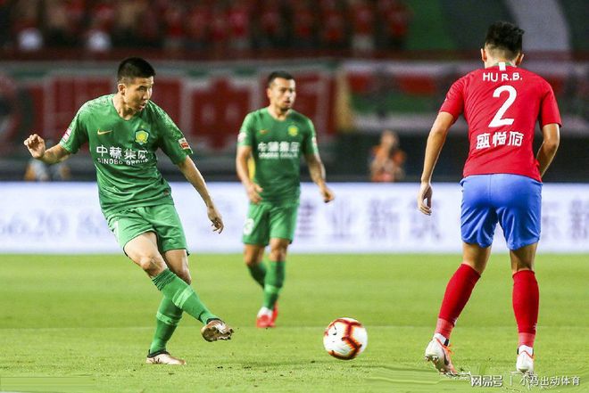 星空体育网页版-上海队遭遇对手猛烈反扑，小胜对手